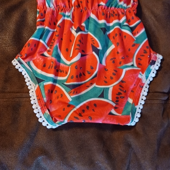 SHEIN WATERMELON MATERIAL WITH HAIR BOW, 92, 18-24 months. - Picture 7 of 7